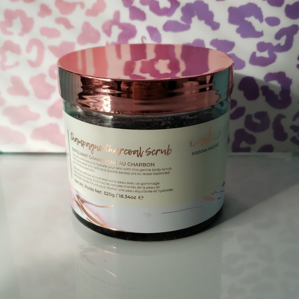Manna Kadar Champagne Charcoal Scrub